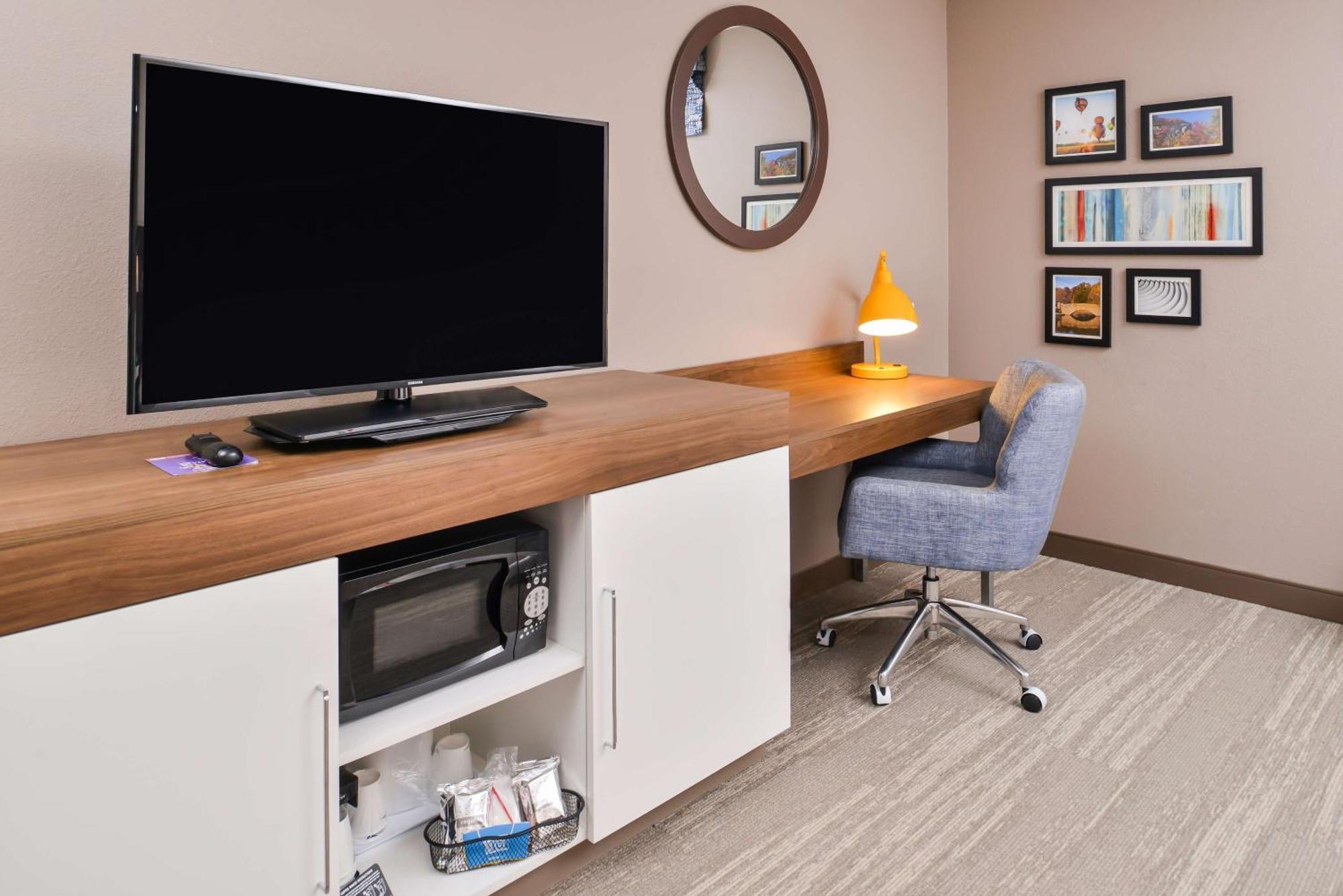 Hampton Inn Стейтсвилл Экстерьер фото