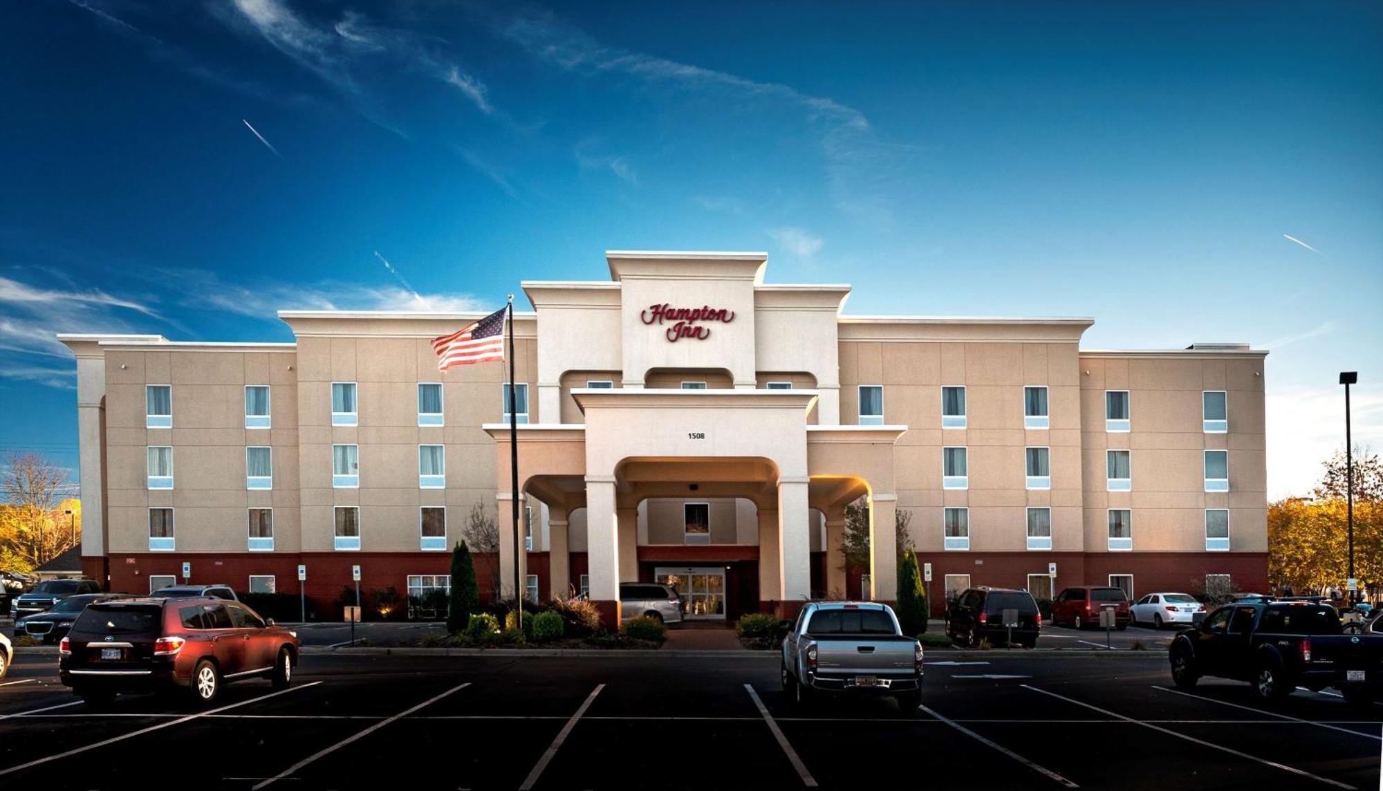 Hampton Inn Стейтсвилл Экстерьер фото